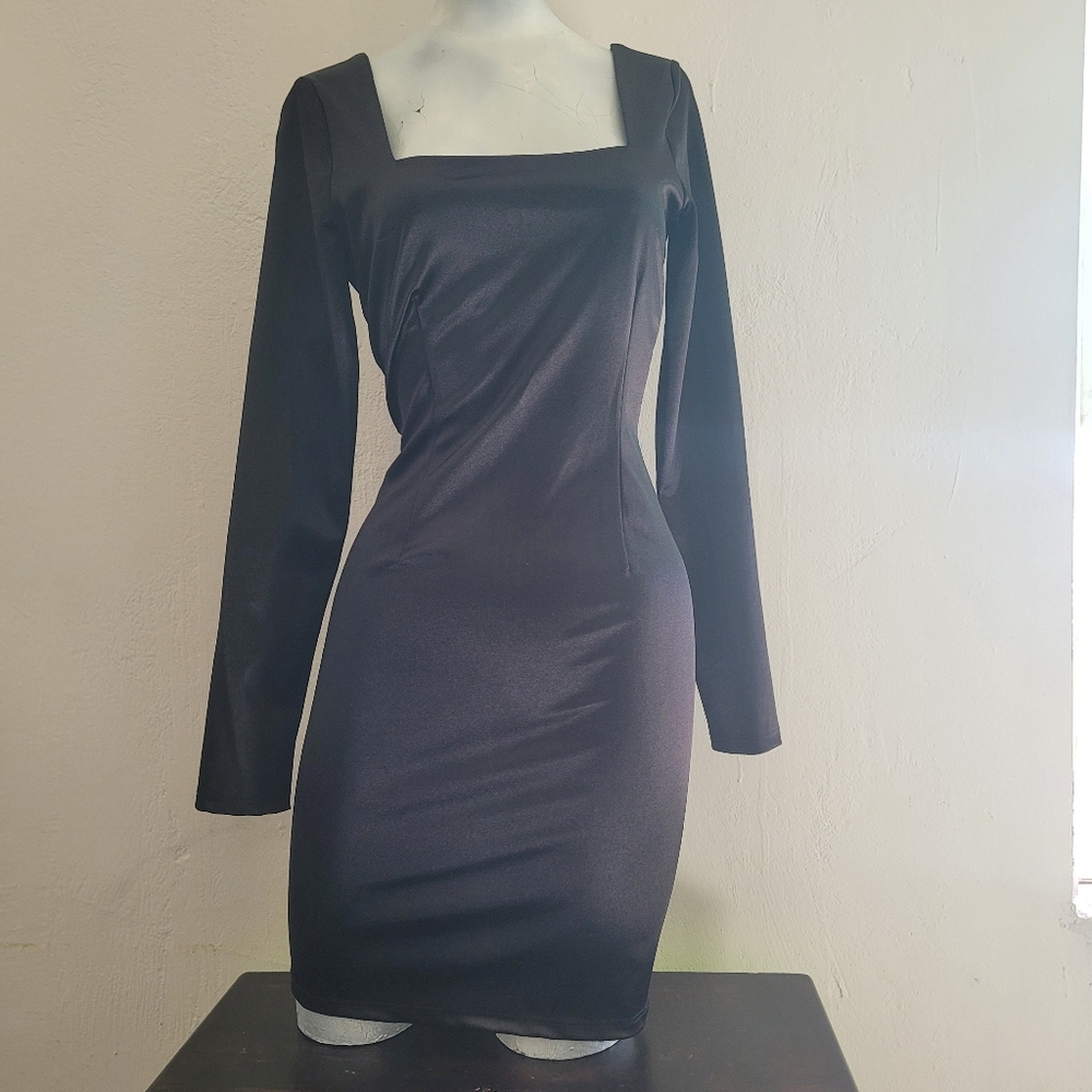 Elegant Black Long Sleeve Dress